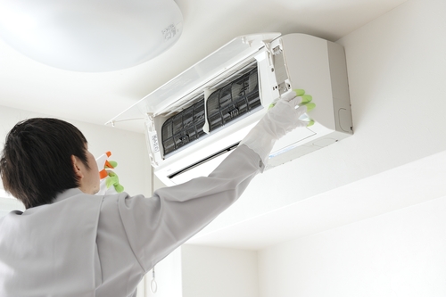 Vệ sinh máy lạnh quận 5 giá rẻ