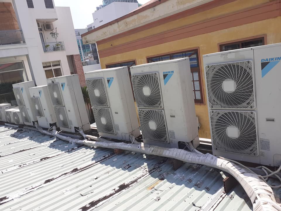 Vệ sinh máy lạnh quận 2