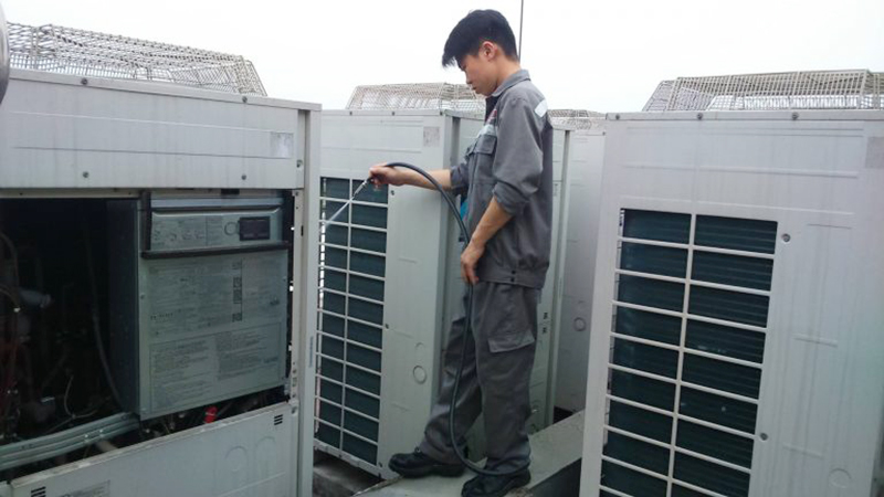 Dịch vụ vệ sinh máy lạnh TPHCM