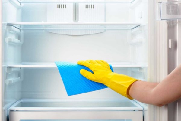 Cùng tìm hiểu về cách khử mùi tủ lạnh mới nhé