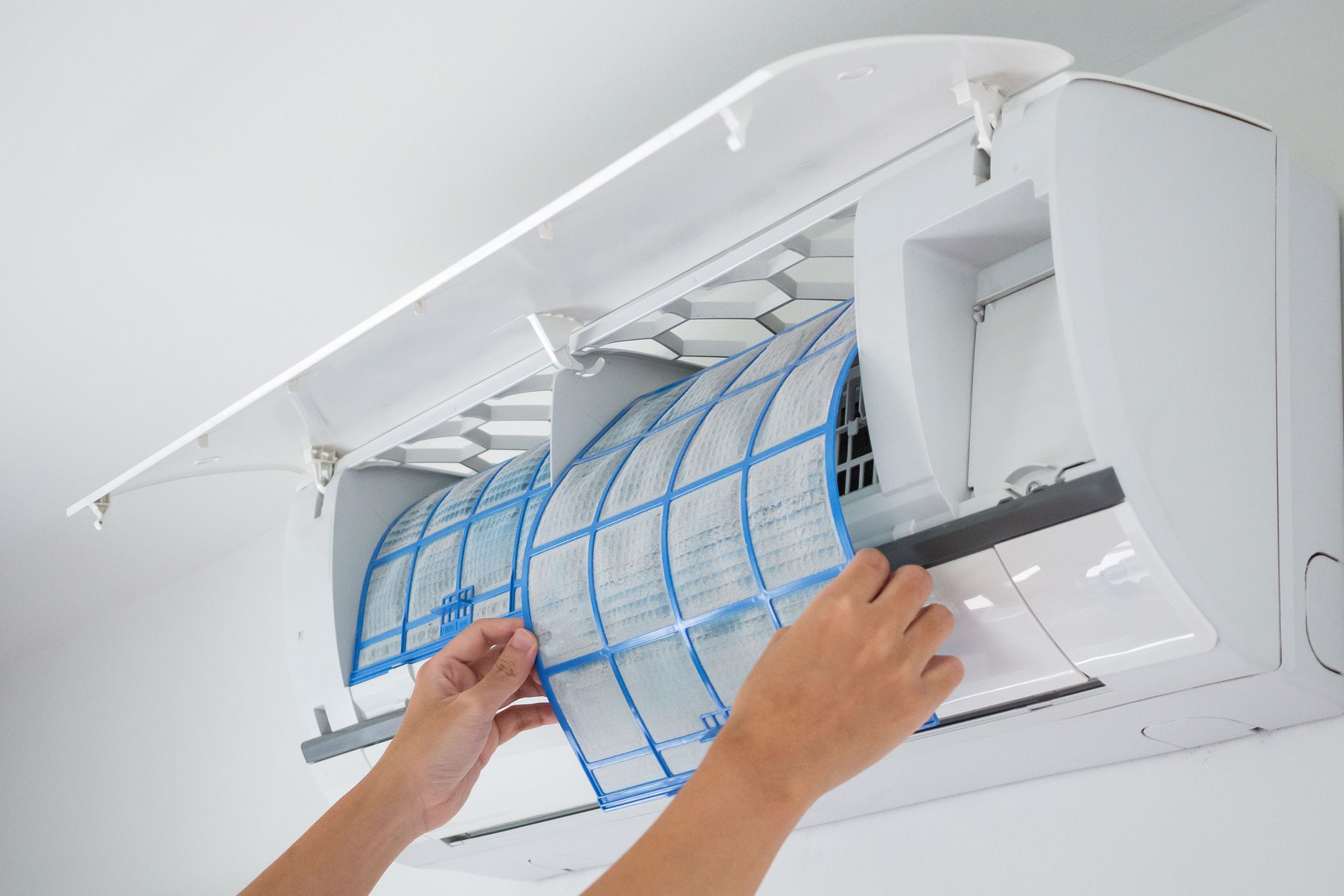 dịch vụ vệ sinh máy lạnh treo tường