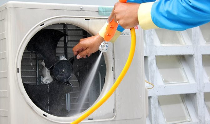 Vệ sinh máy lạnh treo tường huyện nhà bè